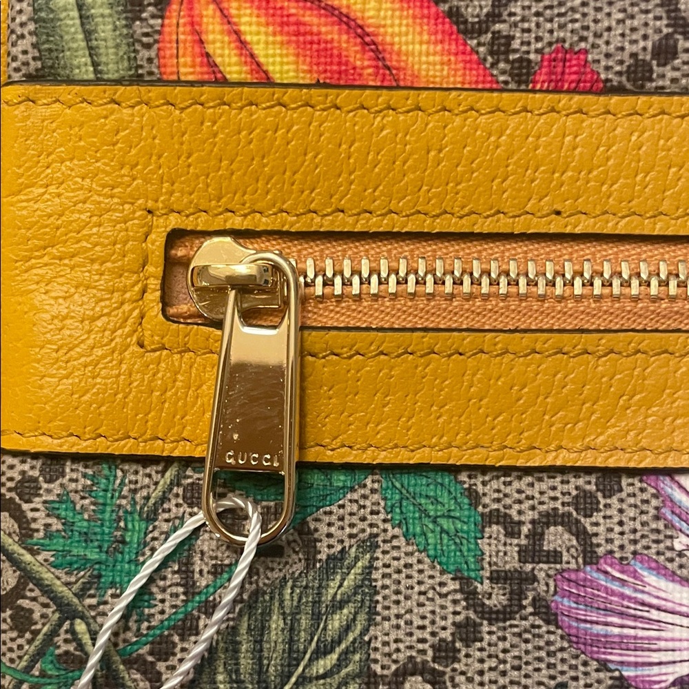 Gucci Ophidia Zip Pouch Flora GG Coated Canvas Clutch with Yellow Accents - Picture 7 of 9